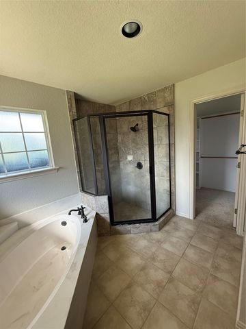 5700 Cherrywood Lane, Arlington, TX 76016