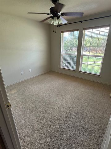 5700 Cherrywood Lane, Arlington, TX 76016