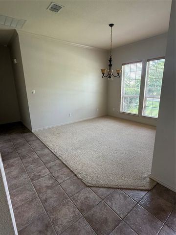 5700 Cherrywood Lane, Arlington, TX 76016