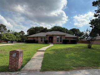 5700 Cherrywood Lane, Arlington, TX 76016
