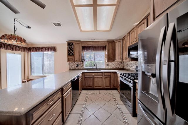 110 Loma Prieta Cir, Tracy, CA 95376