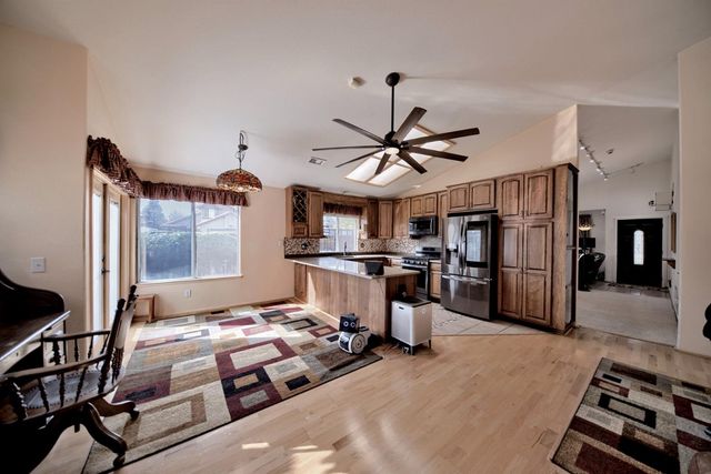 110 Loma Prieta Cir, Tracy, CA 95376