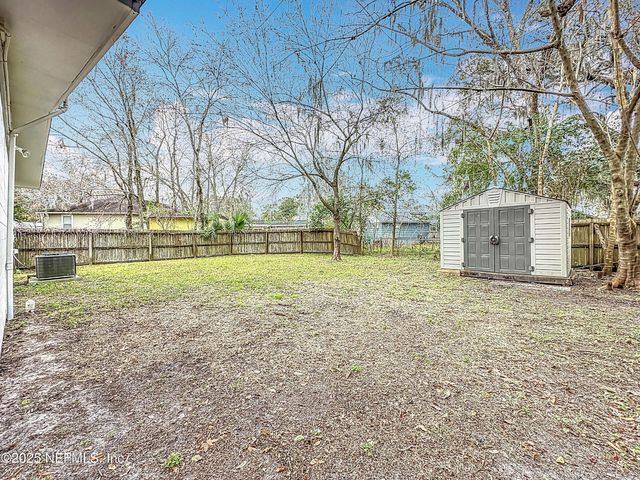 6914 ALACHUA Avenue, Jacksonville, FL 32210