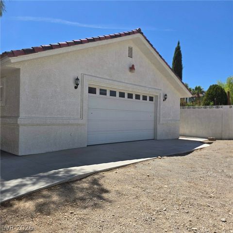 4755 North Grand Canyon Drive, Las Vegas, NV 89129