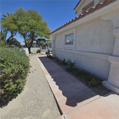 4755 North Grand Canyon Drive, Las Vegas, NV 89129