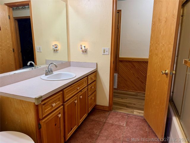 114996 S 4212 Road, Eufaula, OK 74432