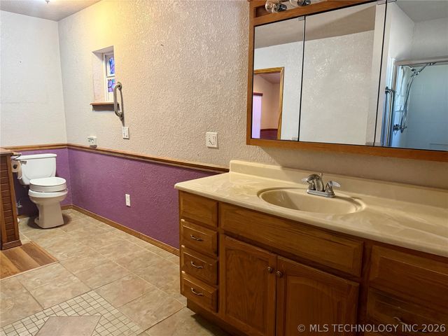 114996 S 4212 Road, Eufaula, OK 74432