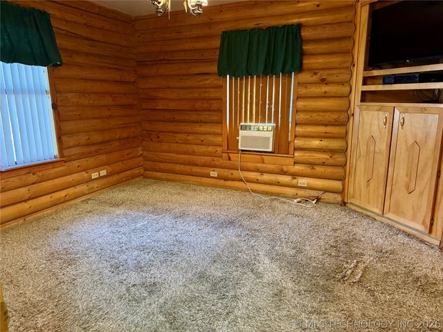 114996 S 4212 Road, Eufaula, OK 74432