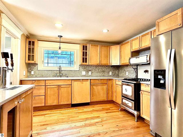 803 Cass Street, Traverse City, MI 49684