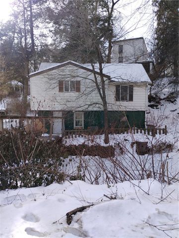 132 Leneake Street, Turtle Creek, PA 15145