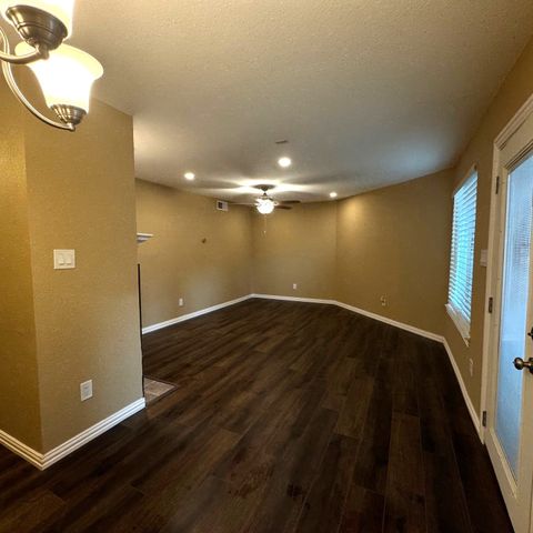 2314 Bamboo Drive I105, Arlington, TX 76006