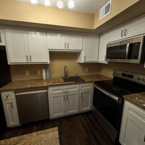 2314 Bamboo Drive I105, Arlington, TX 76006