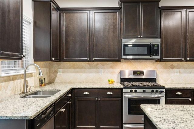 704 Wentworth Place, Woodstock, GA 30188