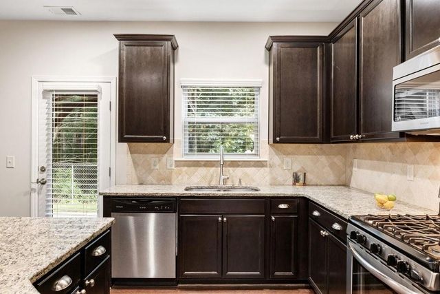 704 Wentworth Place, Woodstock, GA 30188