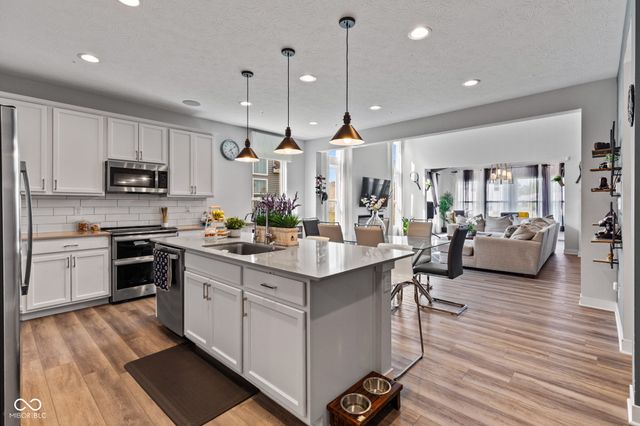 9426 Orchard Cove Drive, Indianapolis, IN 46239