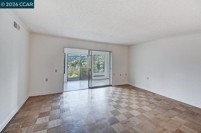 2549 Golden Rain Rd 2, Walnut Creek, CA 94595