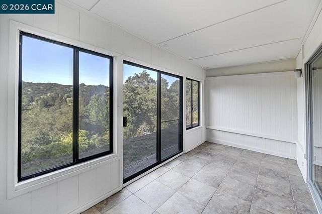 2549 Golden Rain Rd 2, Walnut Creek, CA 94595