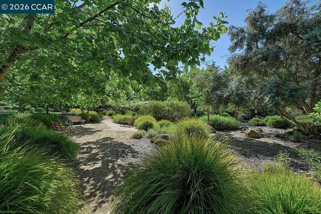 2549 Golden Rain Rd 2, Walnut Creek, CA 94595