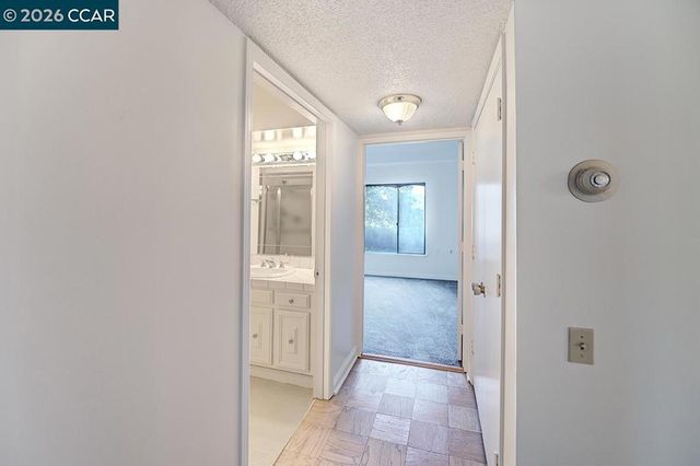 2549 Golden Rain Rd 2, Walnut Creek, CA 94595