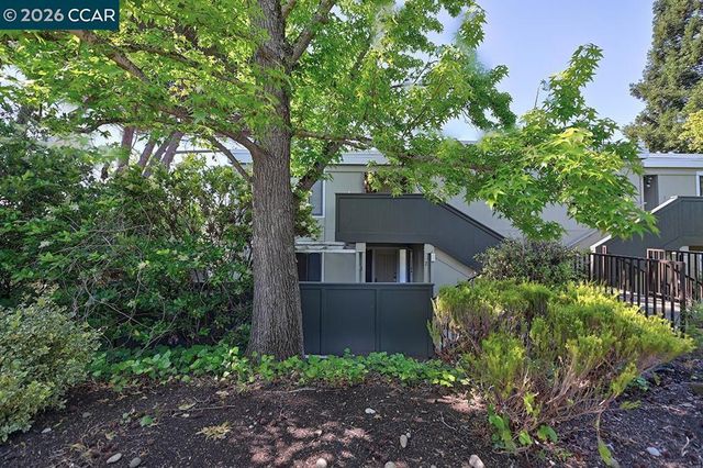 2549 Golden Rain Rd 2, Walnut Creek, CA 94595