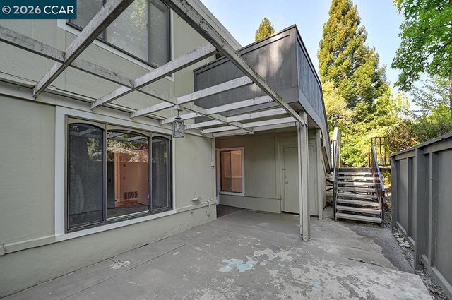 2549 Golden Rain Rd 2, Walnut Creek, CA 94595