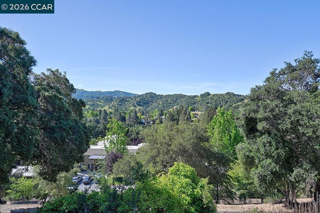 2549 Golden Rain Rd 2, Walnut Creek, CA 94595