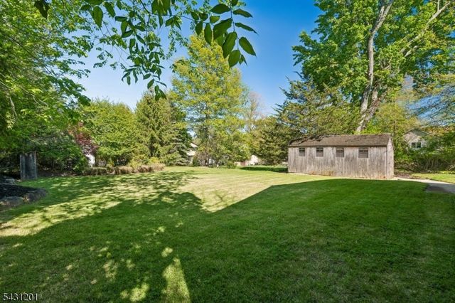 186 W Northfield Rd, Livingston Twp., NJ 07039