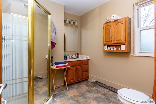 15681 Foch Street, Livonia, MI 48154