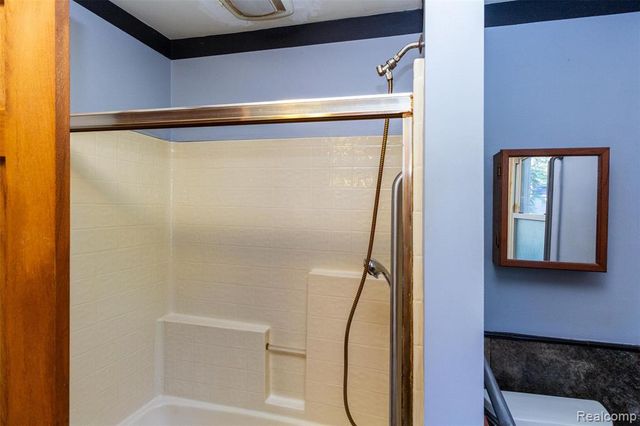 15681 Foch Street, Livonia, MI 48154