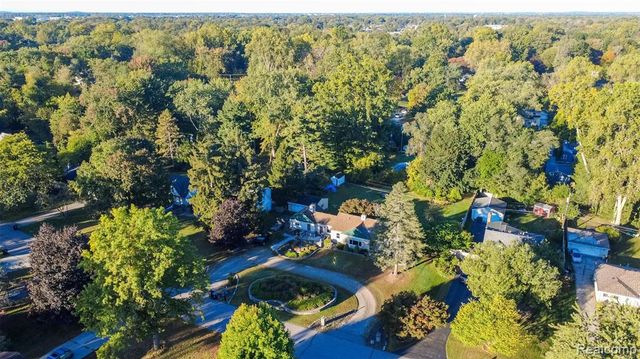 15681 Foch Street, Livonia, MI 48154