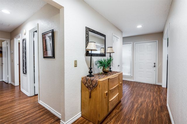 2907 Kimberly Drive, Grapevine, TX 76051