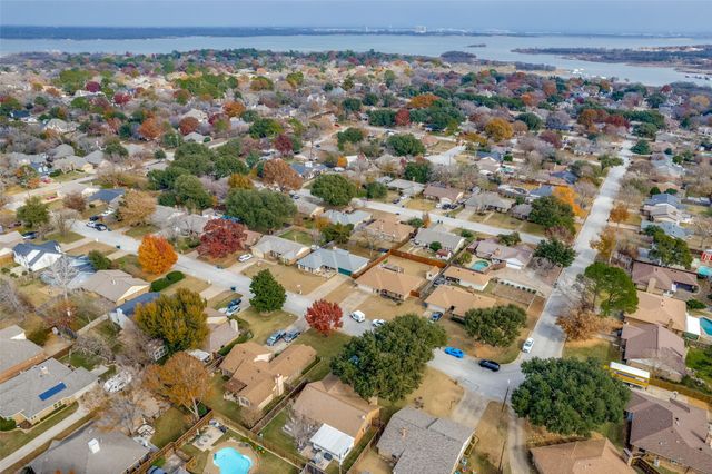 2907 Kimberly Drive, Grapevine, TX 76051