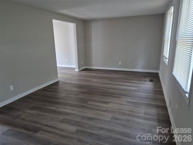 8205 Eveningwood Court, Charlotte, NC 28226