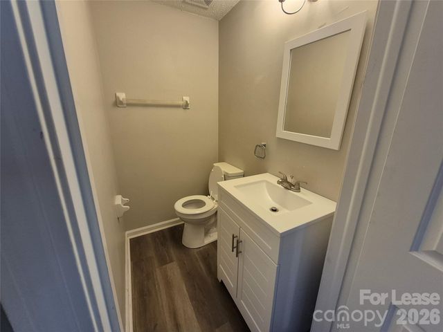 8205 Eveningwood Court, Charlotte, NC 28226