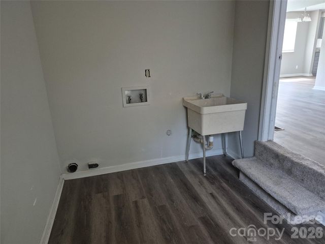 8205 Eveningwood Court, Charlotte, NC 28226