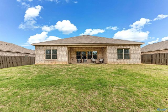 108 Cave Springs Circle, Owens Cross Roads, AL 35763