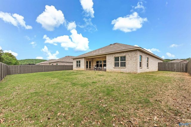 108 Cave Springs Circle, Owens Cross Roads, AL 35763