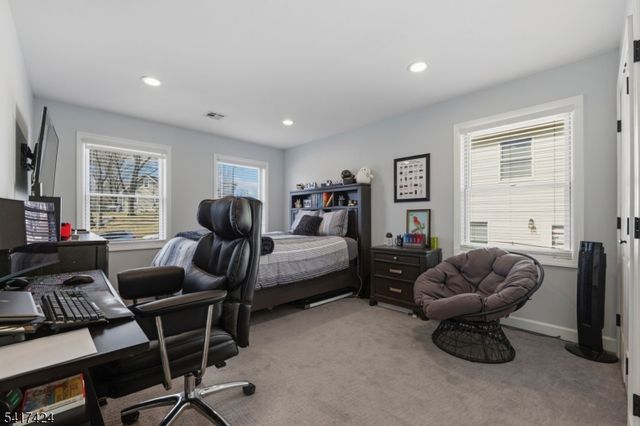 68 Arch St, Butler Boro, NJ 07405