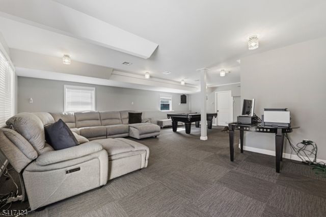 68 Arch St, Butler Boro, NJ 07405