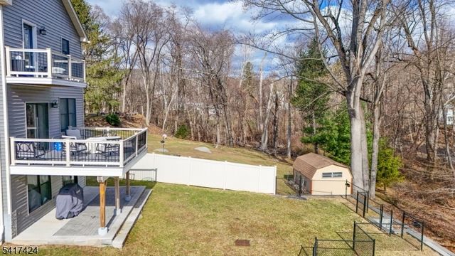 68 Arch St, Butler Boro, NJ 07405