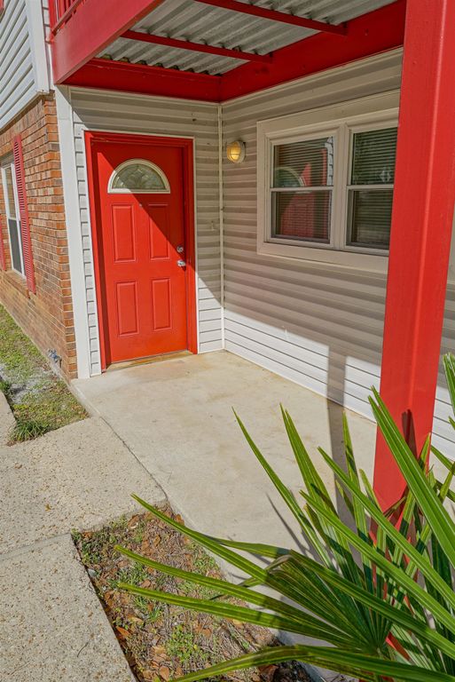 1502 Pullen Rd Apt B, Tallahassee, FL 32303