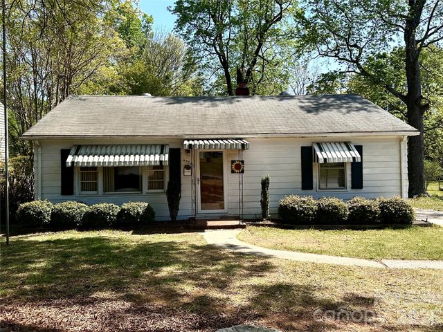 4728 Grasset Avenue, Charlotte, NC 28269