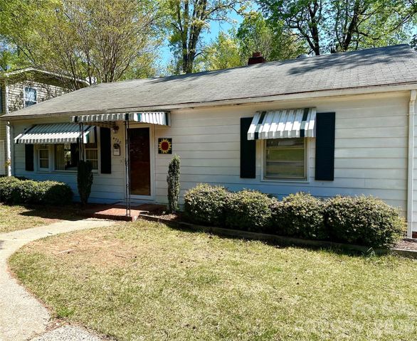 4728 Grasset Avenue, Charlotte, NC 28269