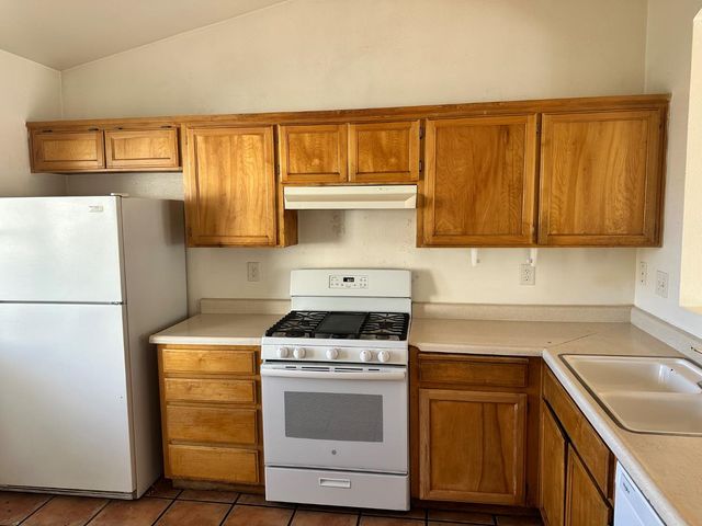 1662 Lever Blvd, Stockton, CA 95206