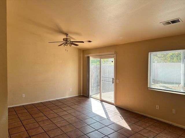 1662 Lever Blvd, Stockton, CA 95206