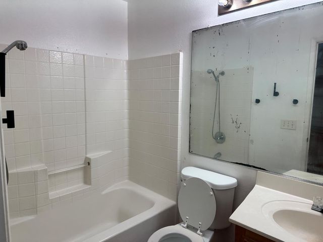 1662 Lever Blvd, Stockton, CA 95206