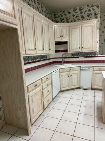 5106 97th Street, Lubbock, TX 79424