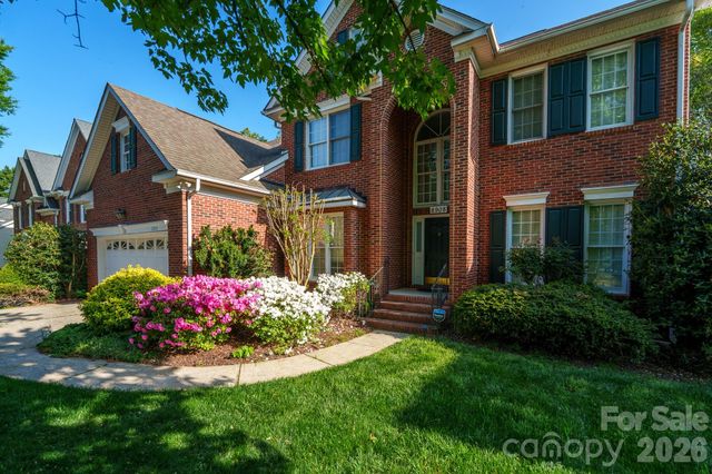 8908 Leinster Drive, Charlotte, NC 28277