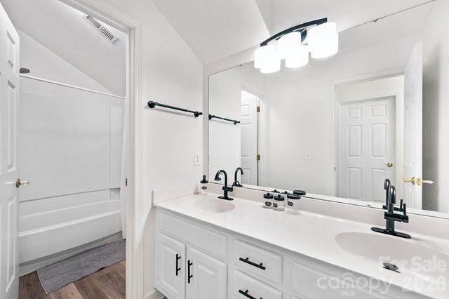 8908 Leinster Drive, Charlotte, NC 28277
