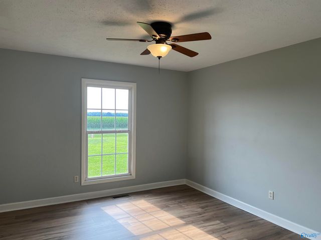 16767 Glaze Road, Athens, AL 35611